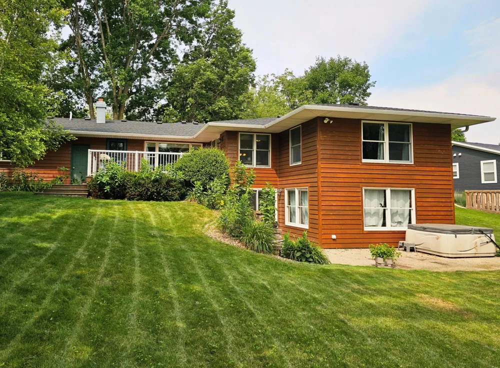 1909 Country Club Drive NE Willmar, MN 56201