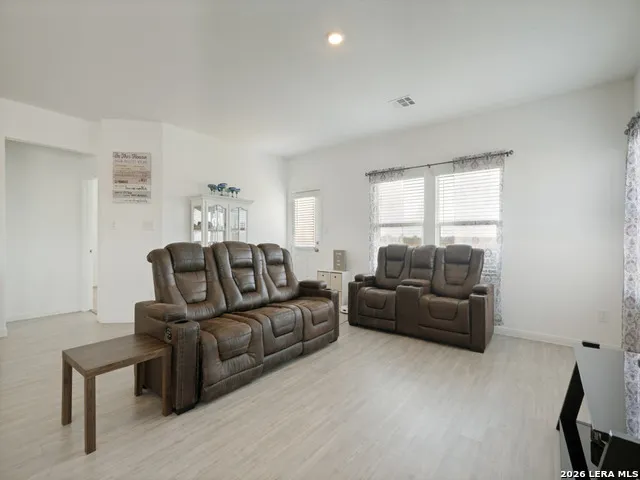 9194 Saint Jerome Seguin, TX 78155