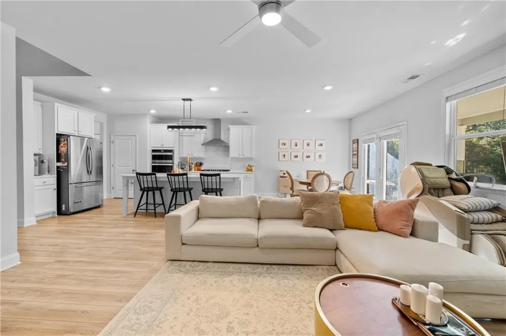 3596 Creek Hollow Buford, GA 30519