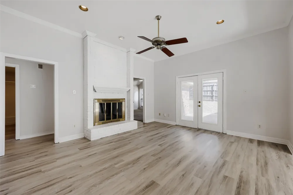 1021 Rio Grande Drive Benbrook, TX 76126