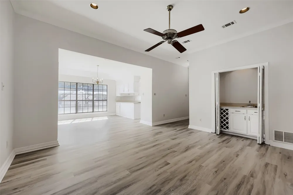 1021 Rio Grande Drive Benbrook, TX 76126