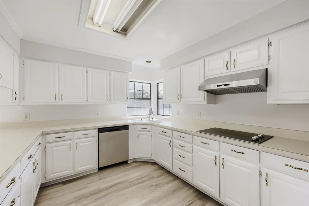 1021 Rio Grande Drive Benbrook, TX 76126