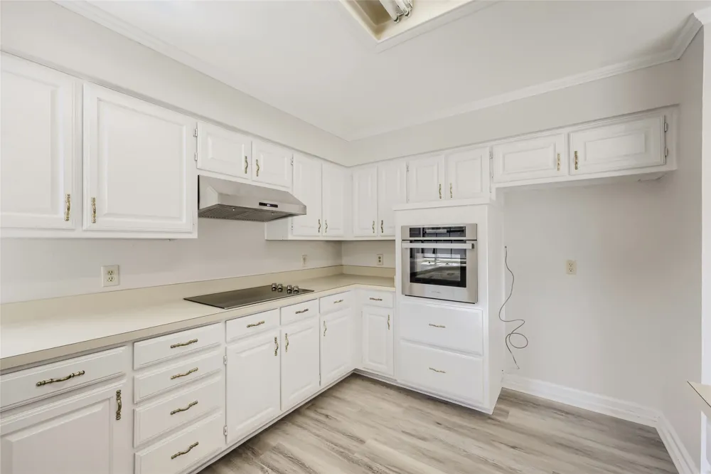 1021 Rio Grande Drive Benbrook, TX 76126