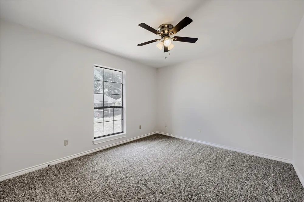 1021 Rio Grande Drive Benbrook, TX 76126