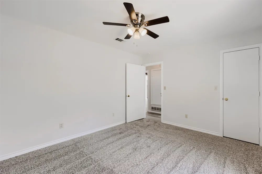 1021 Rio Grande Drive Benbrook, TX 76126