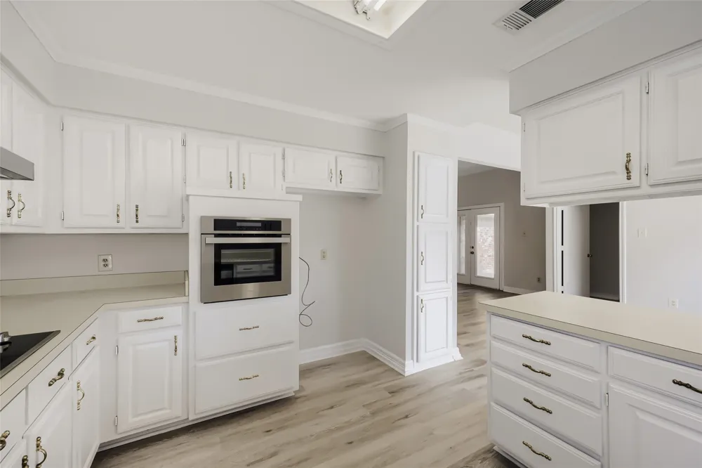 1021 Rio Grande Drive Benbrook, TX 76126