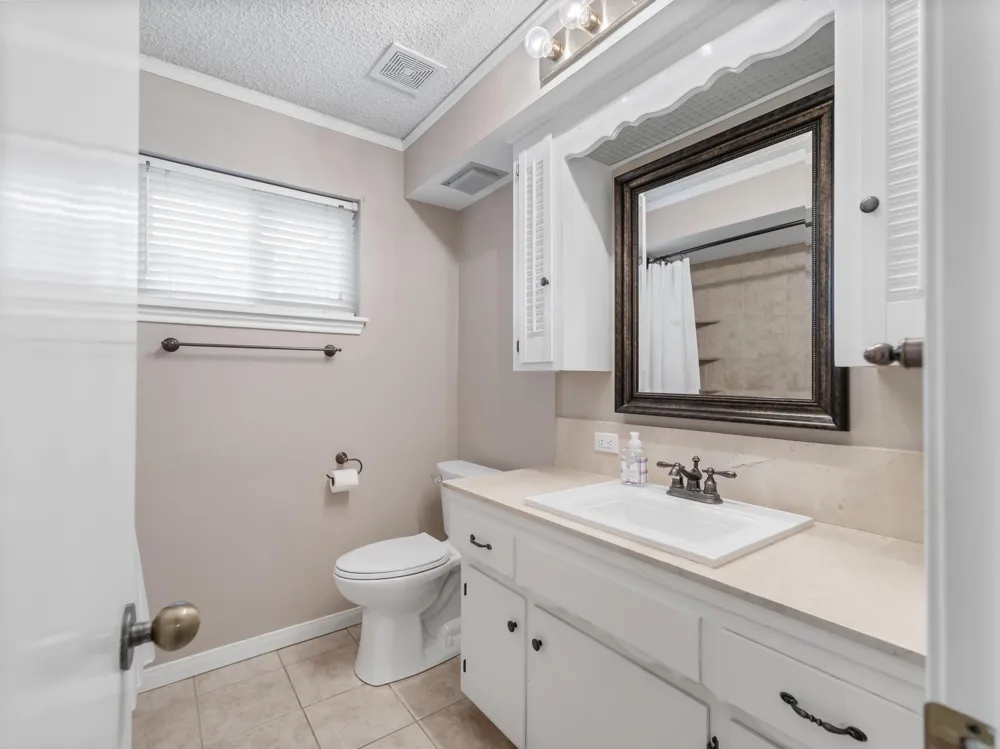 2613 Oak Drive Bay City, TX 77414