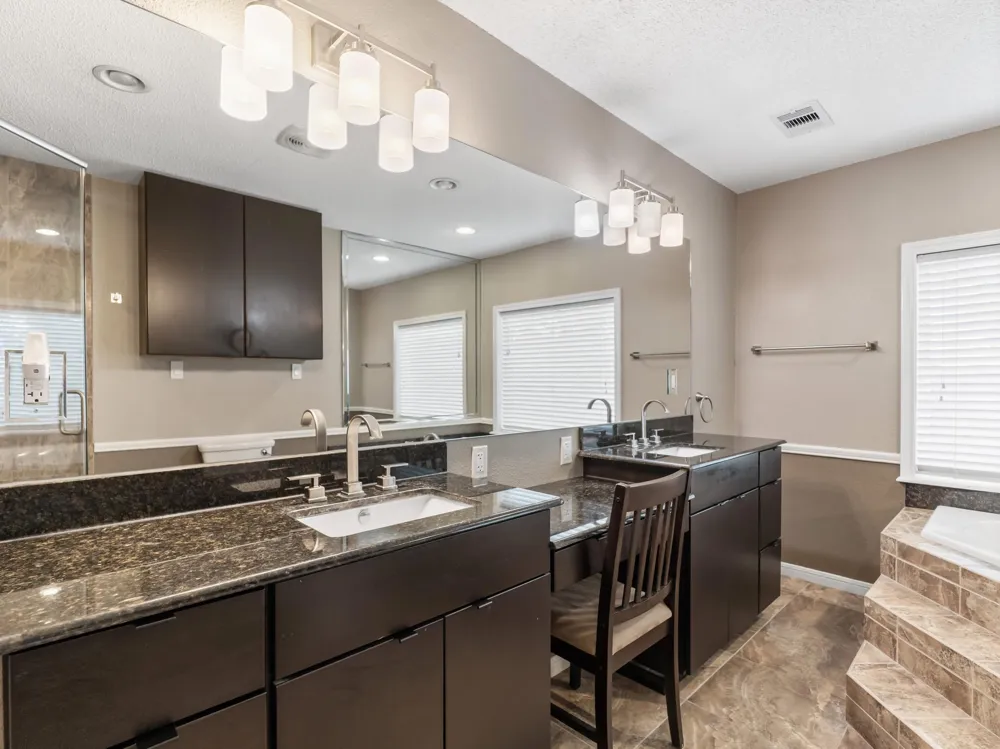 2613 Oak Drive Bay City, TX 77414
