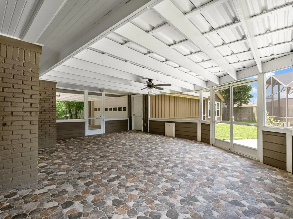 2613 Oak Drive Bay City, TX 77414