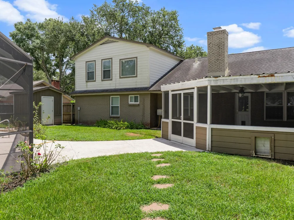 2613 Oak Drive Bay City, TX 77414