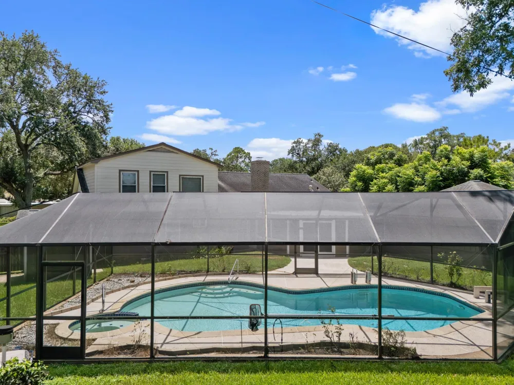 2613 Oak Drive Bay City, TX 77414