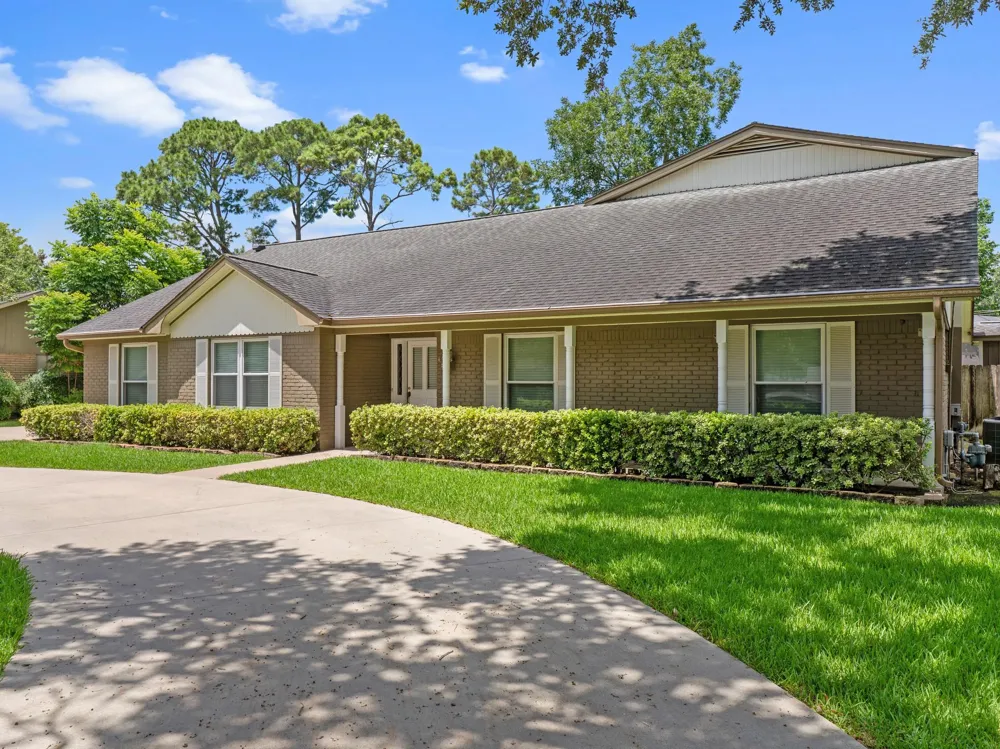 2613 Oak Drive Bay City, TX 77414