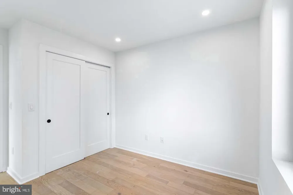 1522 RHODE ISLAND AVENUE NE #301 Washington, DC 20018