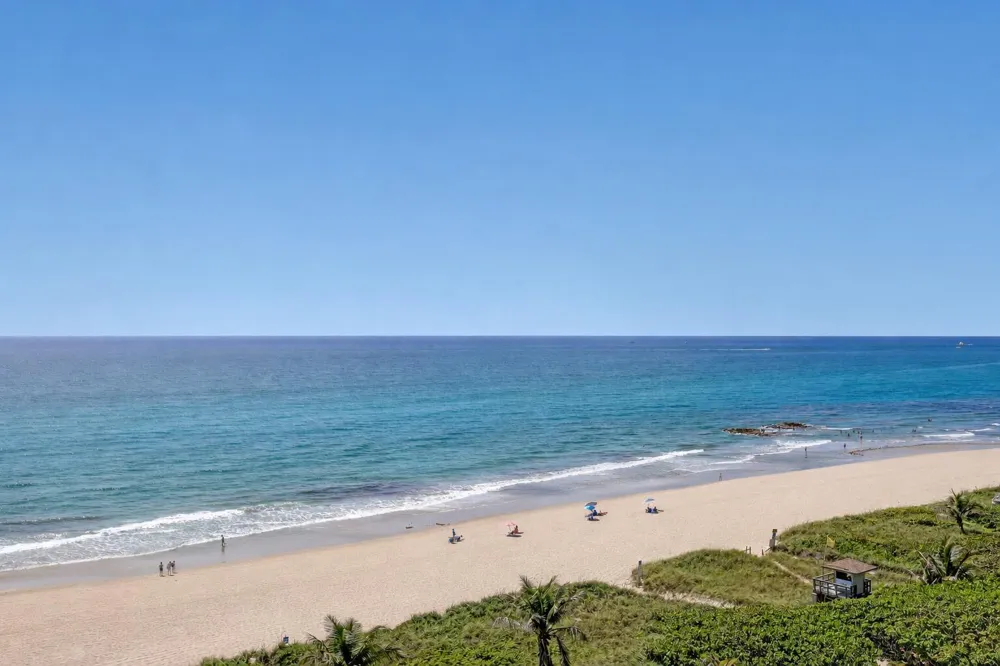 3920 Ocean Drive #9b Singer Island, FL 33404