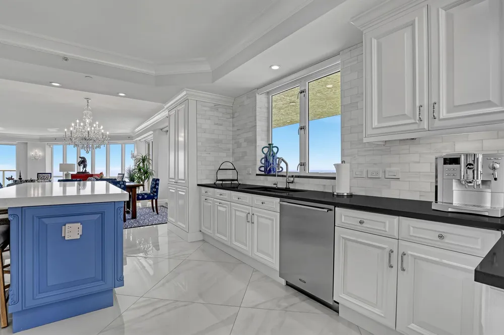 3920 Ocean Drive #9b Singer Island, FL 33404
