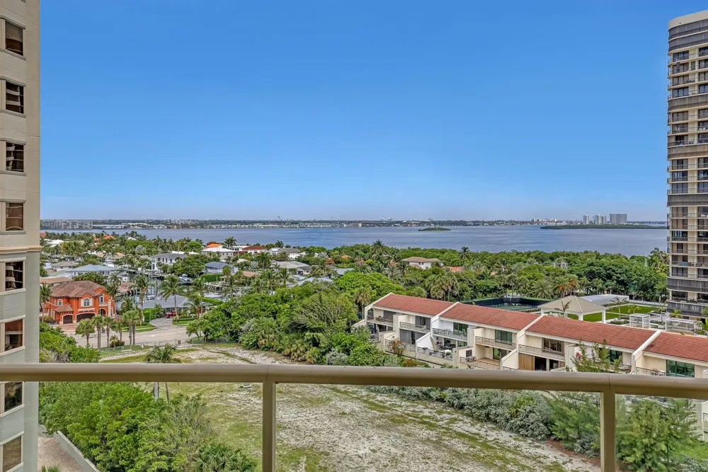 3920 Ocean Drive #9b Singer Island, FL 33404