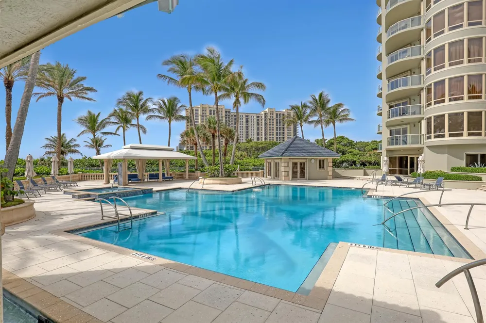 3920 Ocean Drive #9b Singer Island, FL 33404