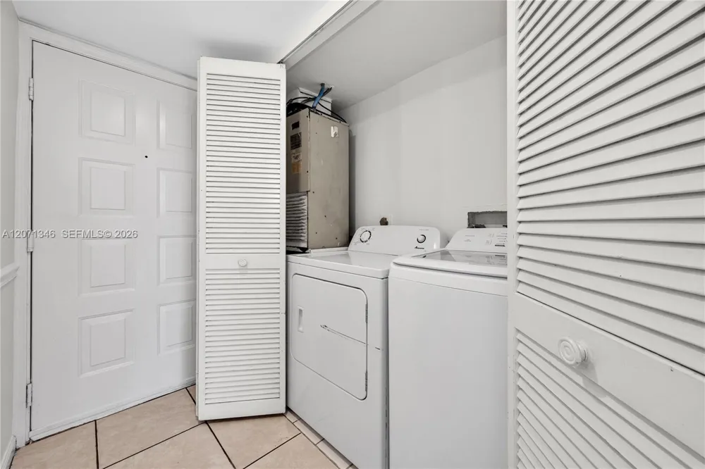 1280 S Alhambra Cir #2413 Coral Gables, FL 33146