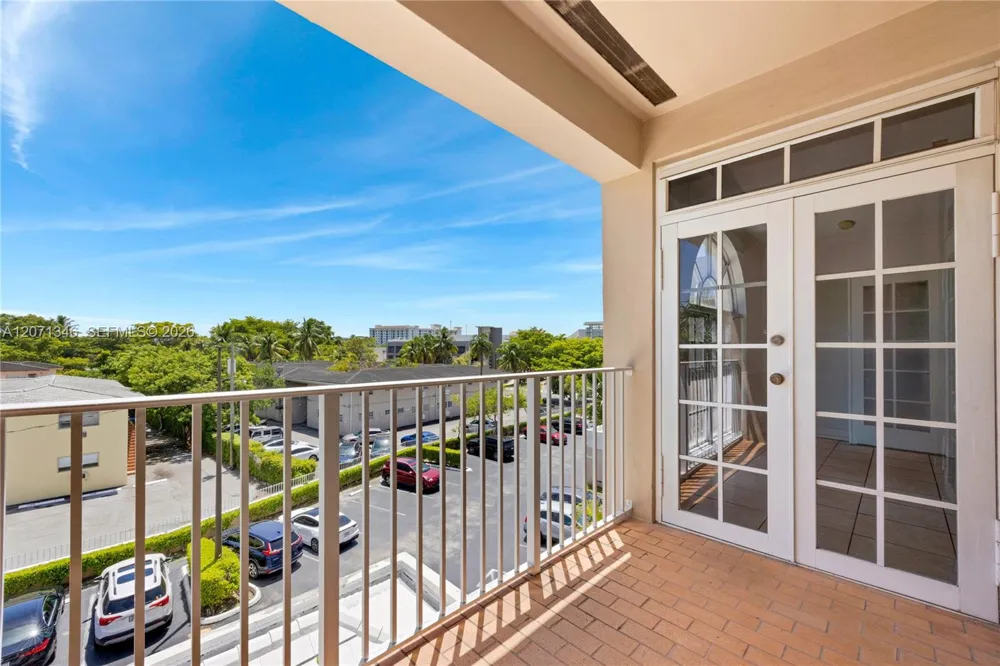 1280 S Alhambra Cir #2413 Coral Gables, FL 33146