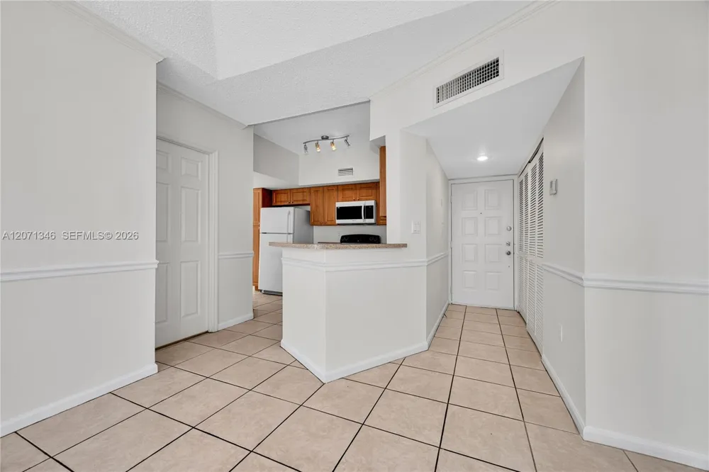 1280 S Alhambra Cir #2413 Coral Gables, FL 33146