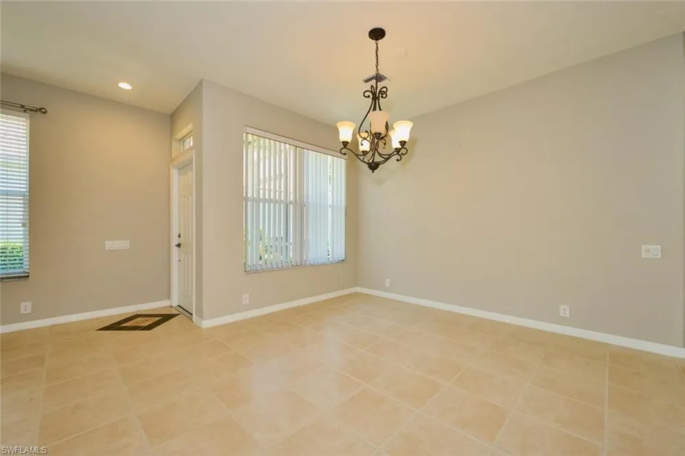 8909 Bristol BEND Fort Myers, FL 33908