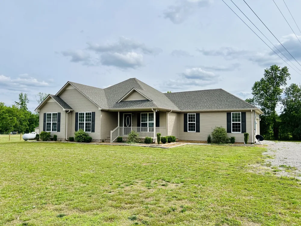 4861 Little Dry Creek Rd Pulaski, TN 38478