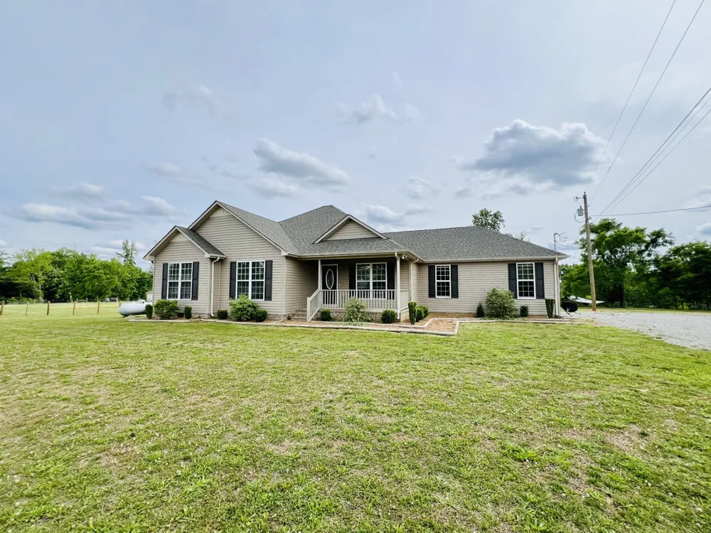 4861 Little Dry Creek Rd Pulaski, TN 38478