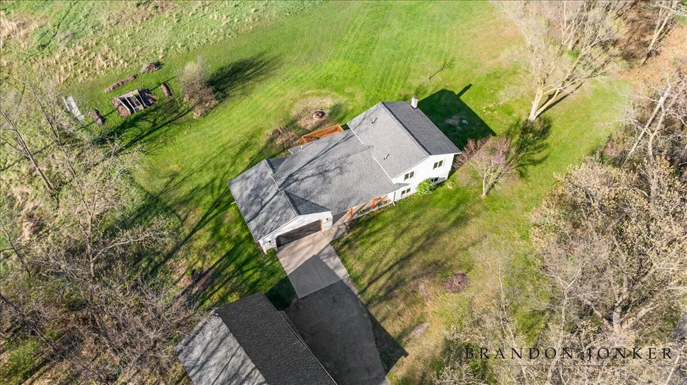 9095 76th Street SE Caledonia Township, MI 49302