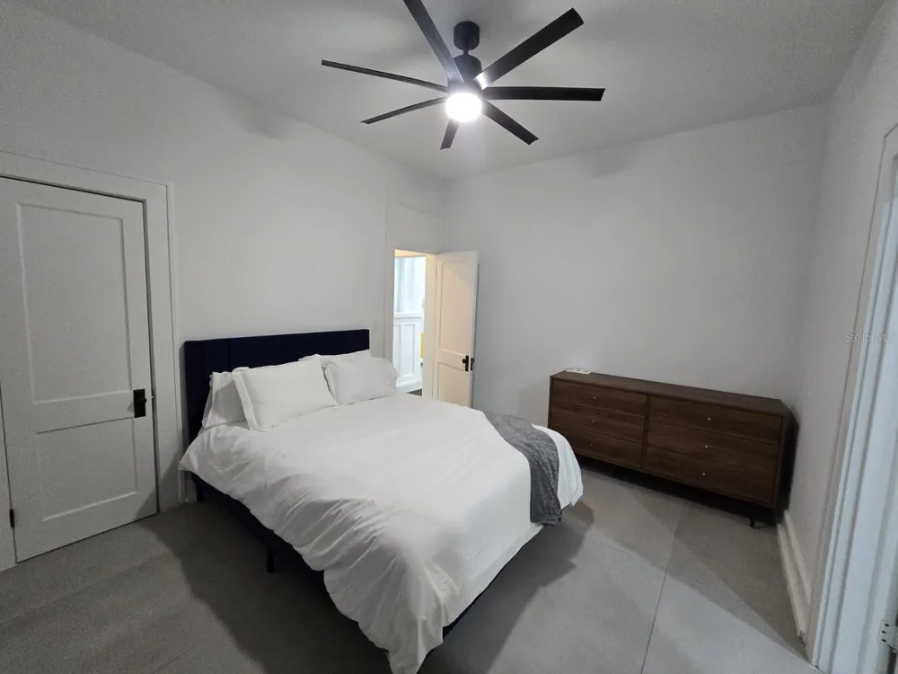691 10TH AVENUE S St Petersburg, FL 33701