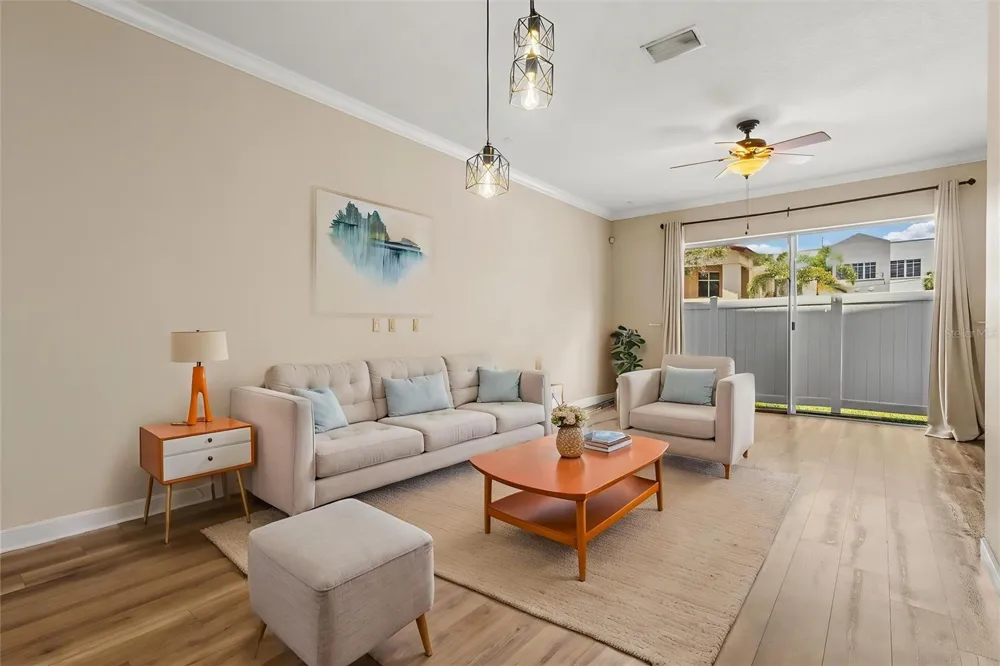212 S DAKOTA AVENUE #E Tampa, FL 33606