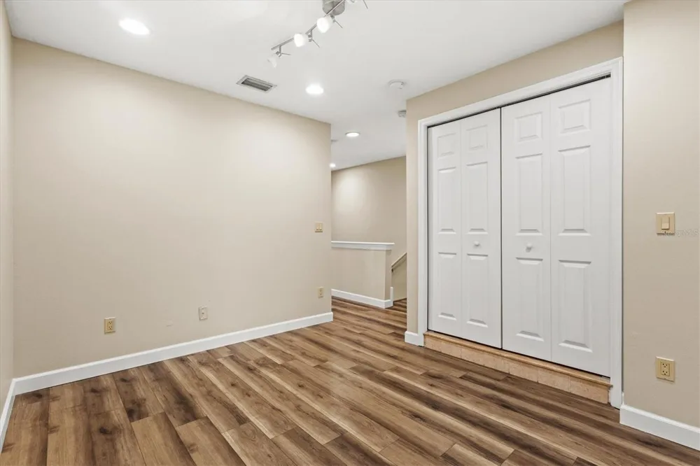 212 S DAKOTA AVENUE #E Tampa, FL 33606