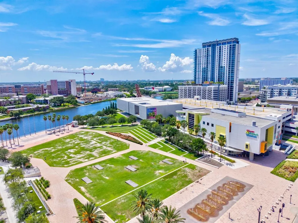212 S DAKOTA AVENUE #E Tampa, FL 33606