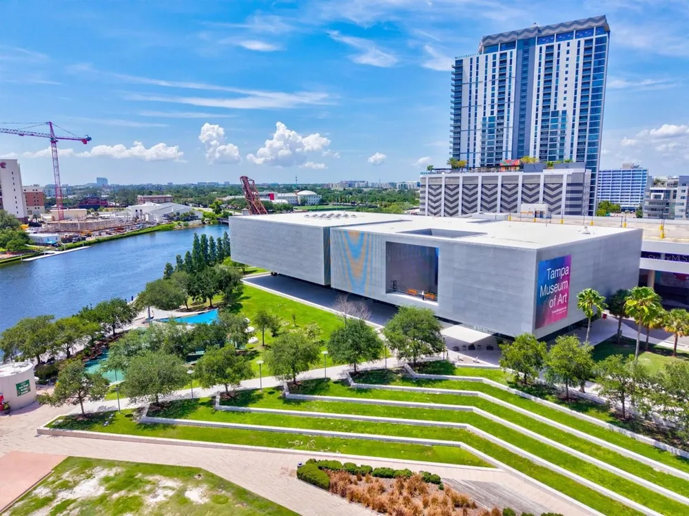 212 S DAKOTA AVENUE #E Tampa, FL 33606