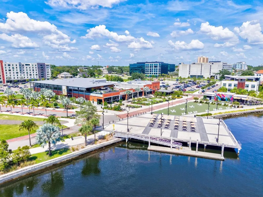 212 S DAKOTA AVENUE #E Tampa, FL 33606
