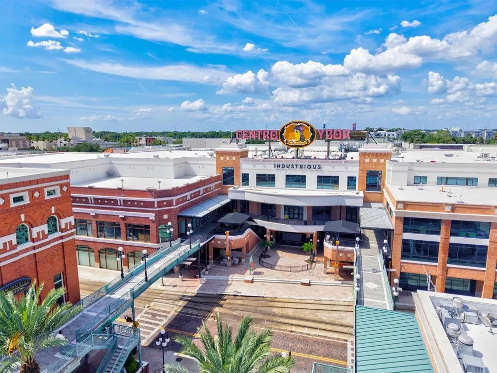 212 S DAKOTA AVENUE #E Tampa, FL 33606