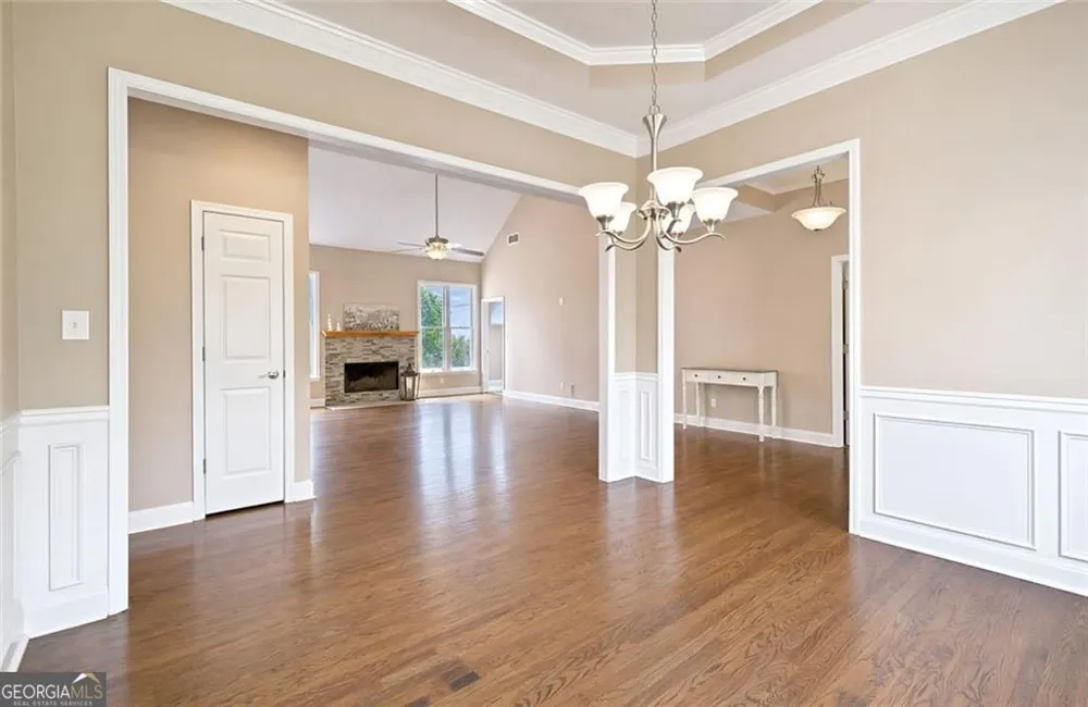 93 Overlook CIR Dawsonville, GA 30534