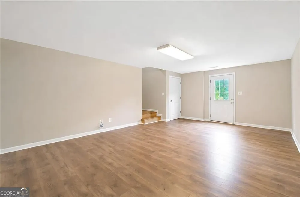 93 Overlook CIR Dawsonville, GA 30534