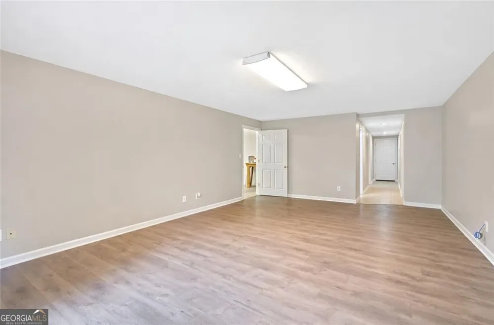 93 Overlook CIR Dawsonville, GA 30534