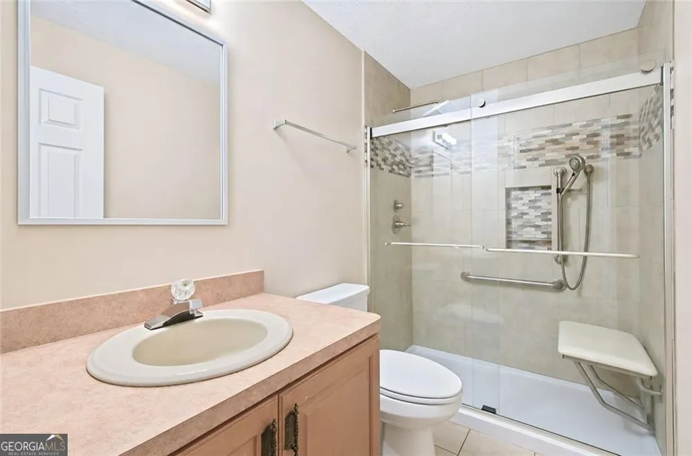 93 Overlook CIR Dawsonville, GA 30534