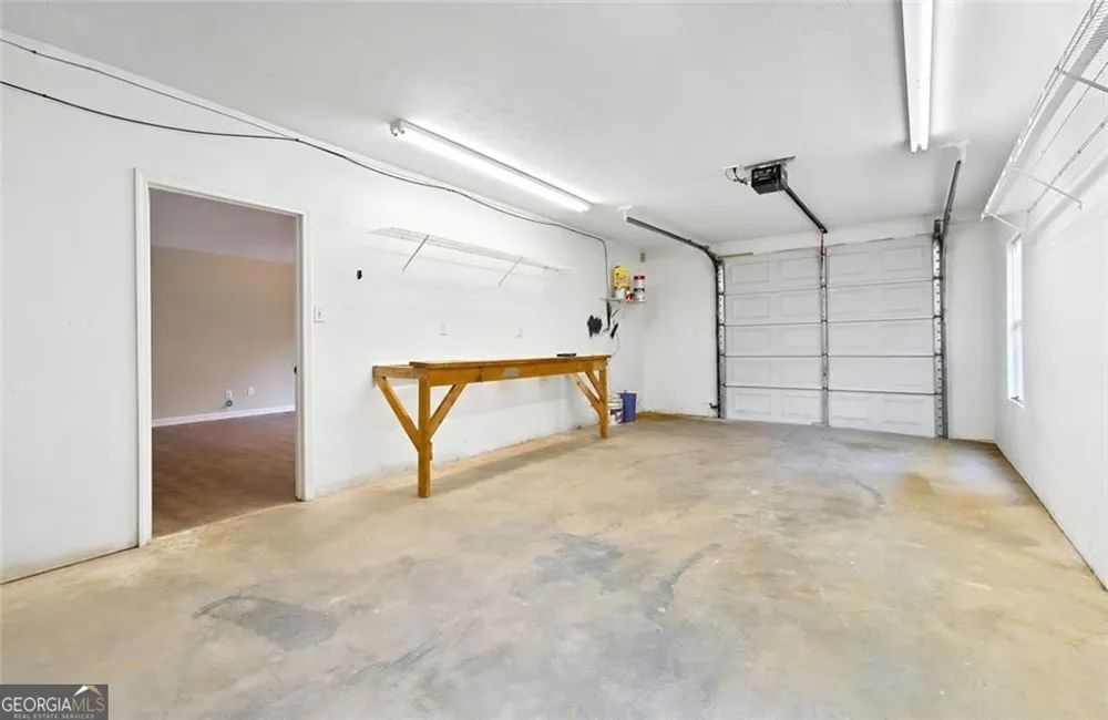 93 Overlook CIR Dawsonville, GA 30534