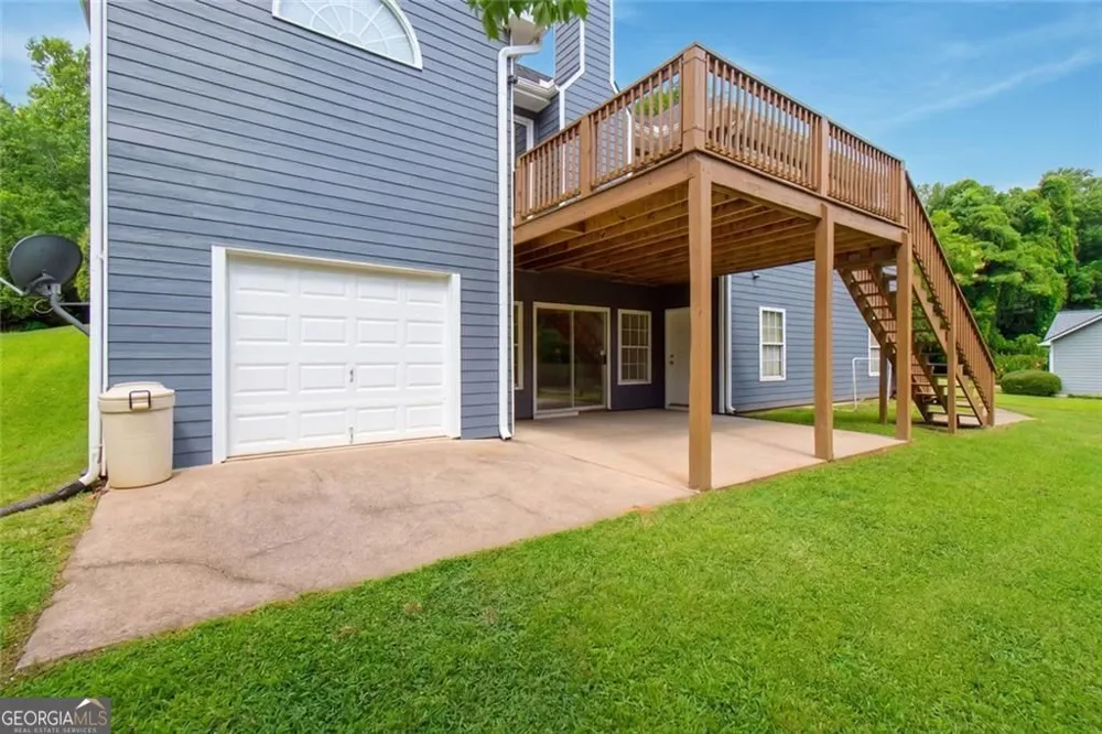 93 Overlook CIR Dawsonville, GA 30534