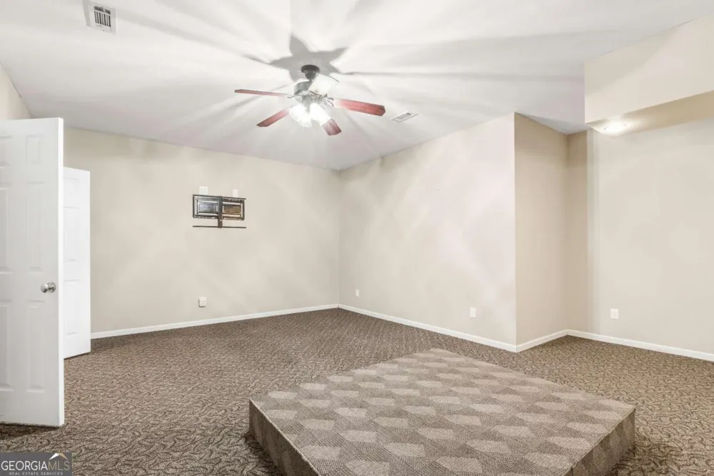 1608 Mason CT Phenix City, AL 36867