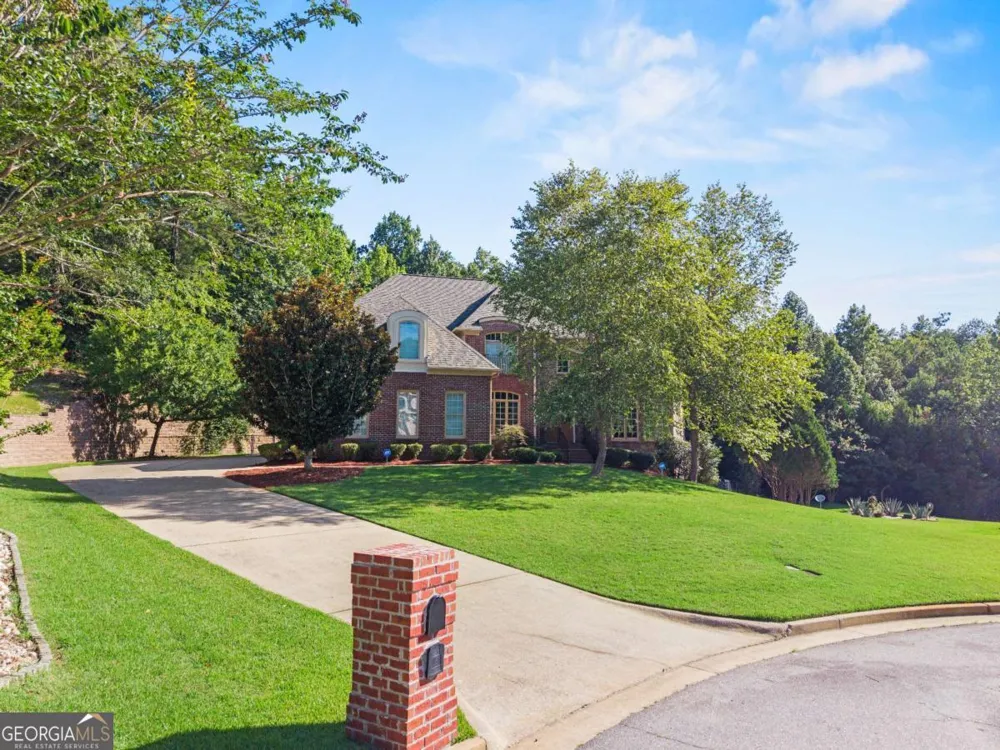 1608 Mason CT Phenix City, AL 36867