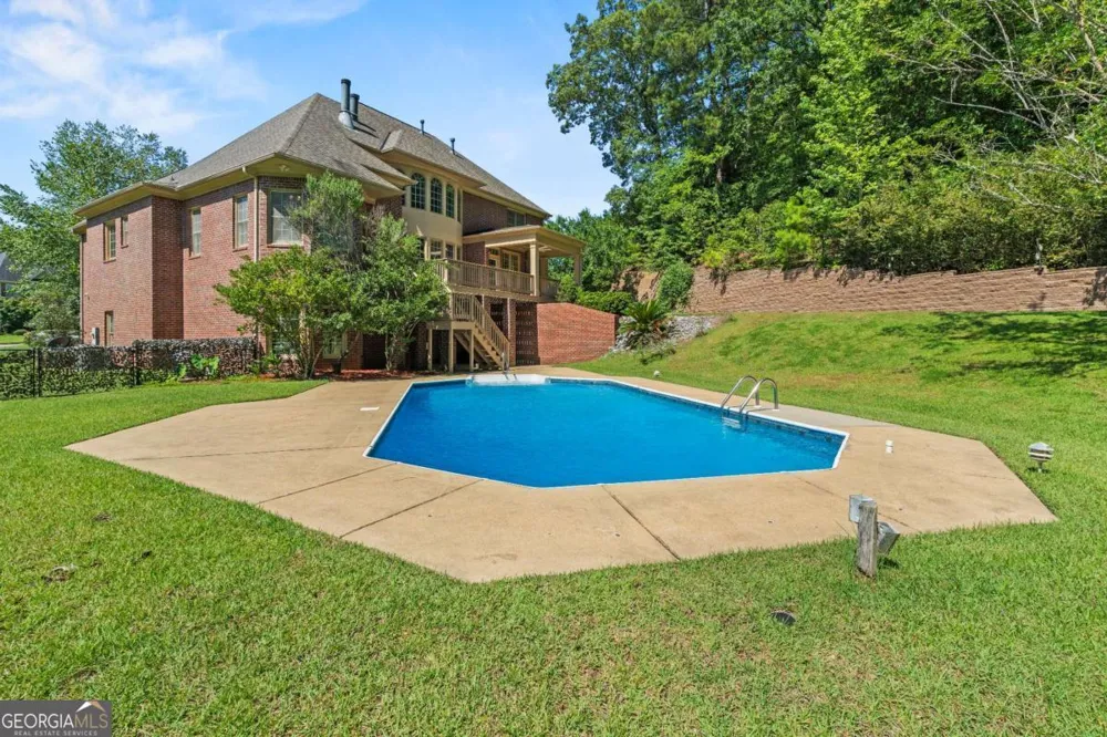 1608 Mason CT Phenix City, AL 36867