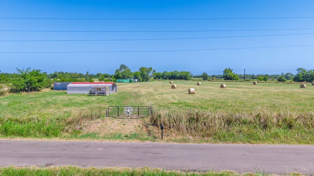 1936 Farm Road 275 S Cumby, TX 75433