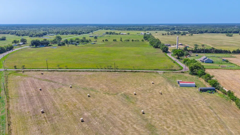 1936 Farm Road 275 S Cumby, TX 75433