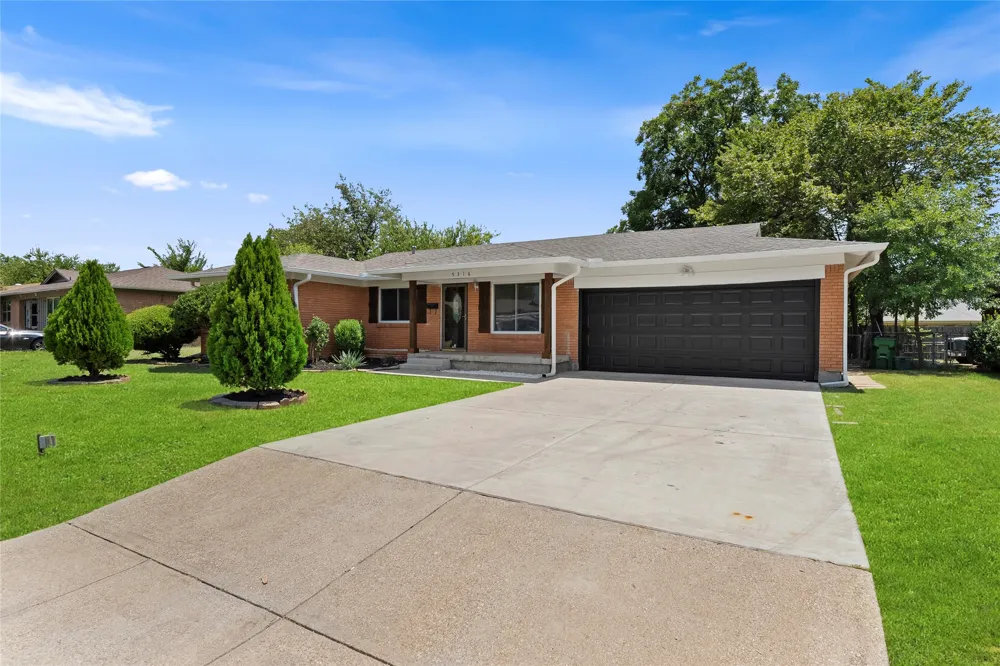 5316 Ammons Haltom City, TX 76117