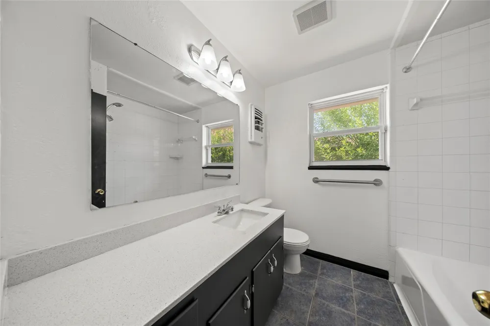 5316 Ammons Haltom City, TX 76117