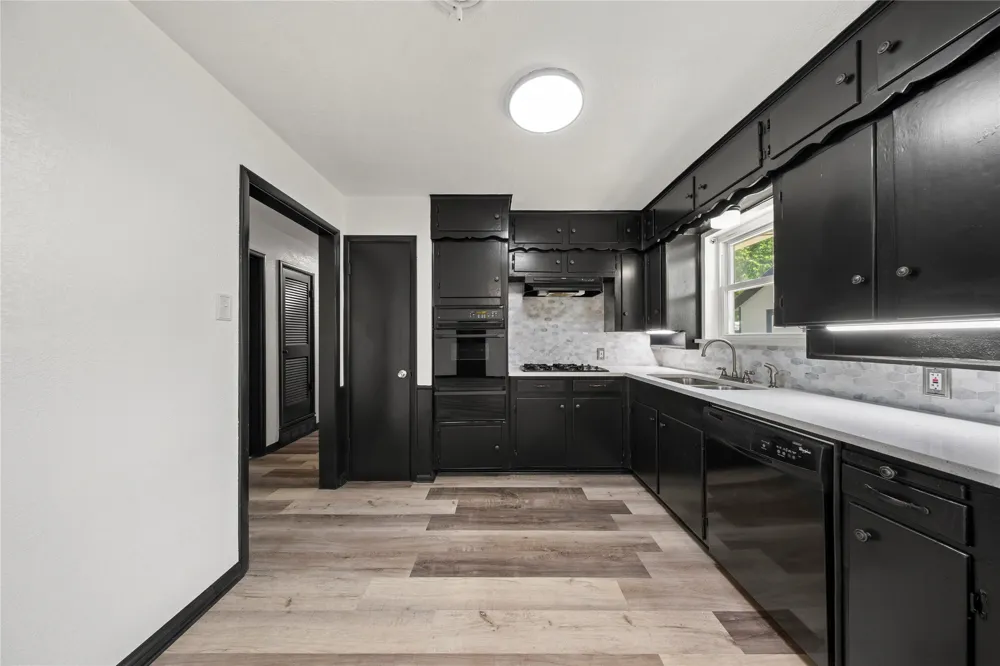 5316 Ammons Haltom City, TX 76117
