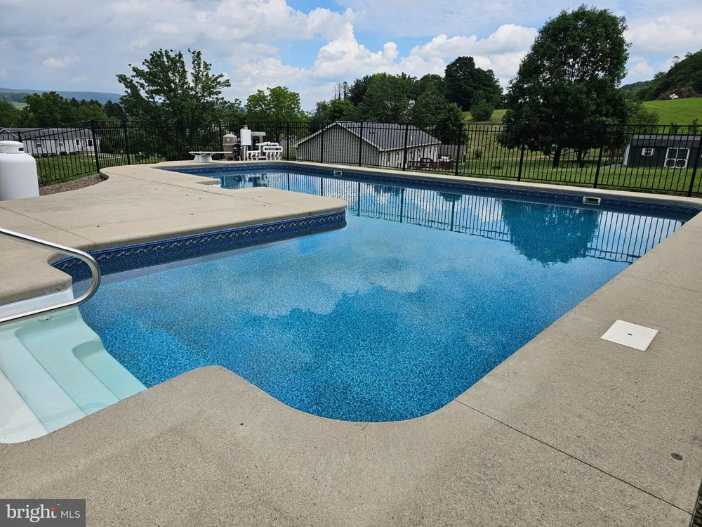 46 MILL DRIVE Tamaqua, PA 18252